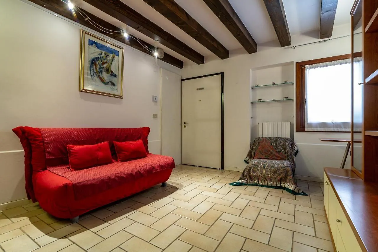 Veneziacentopercento Apartments & Rooms
