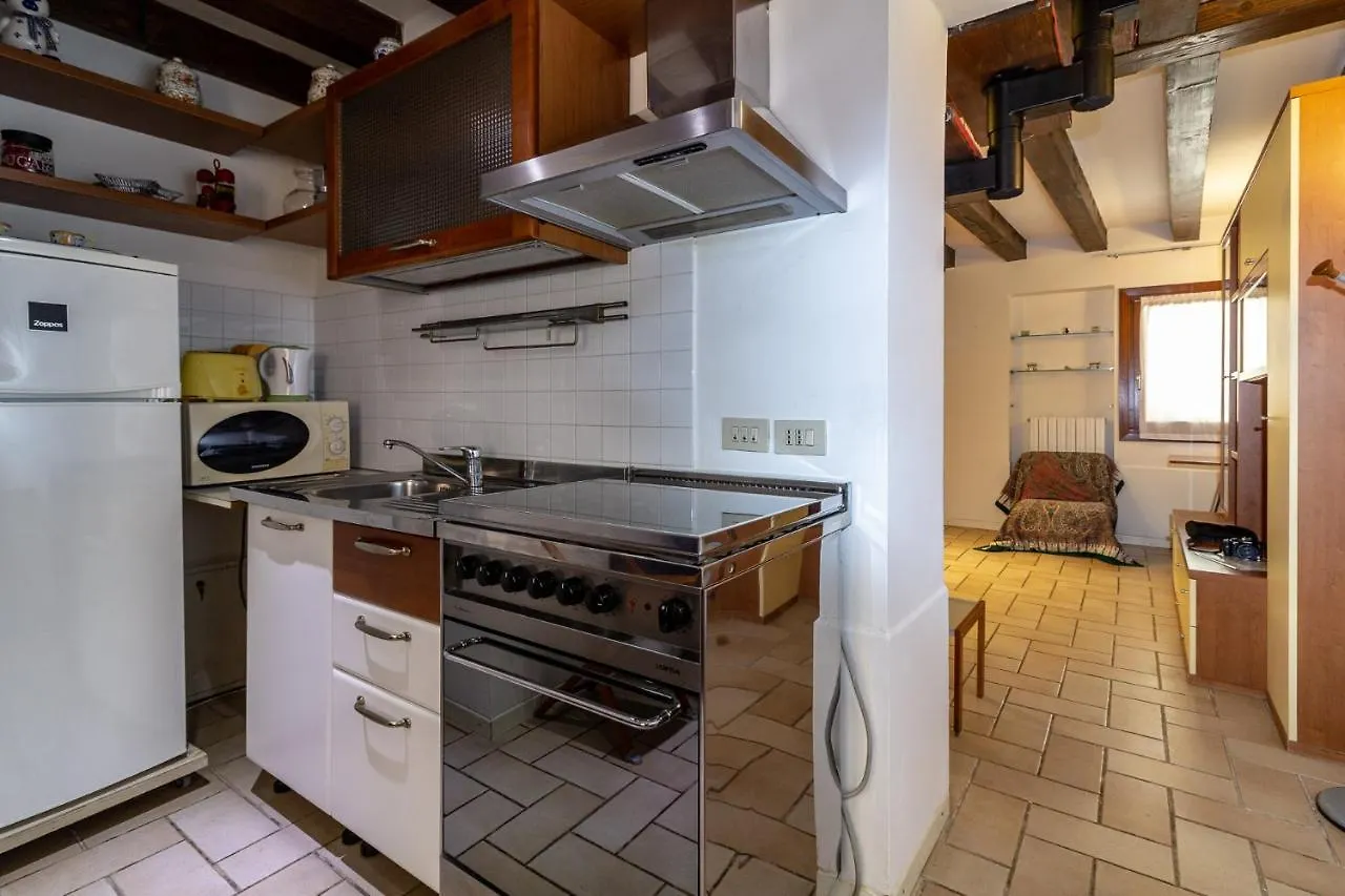 Veneziacentopercento Apartments & Rooms Italien