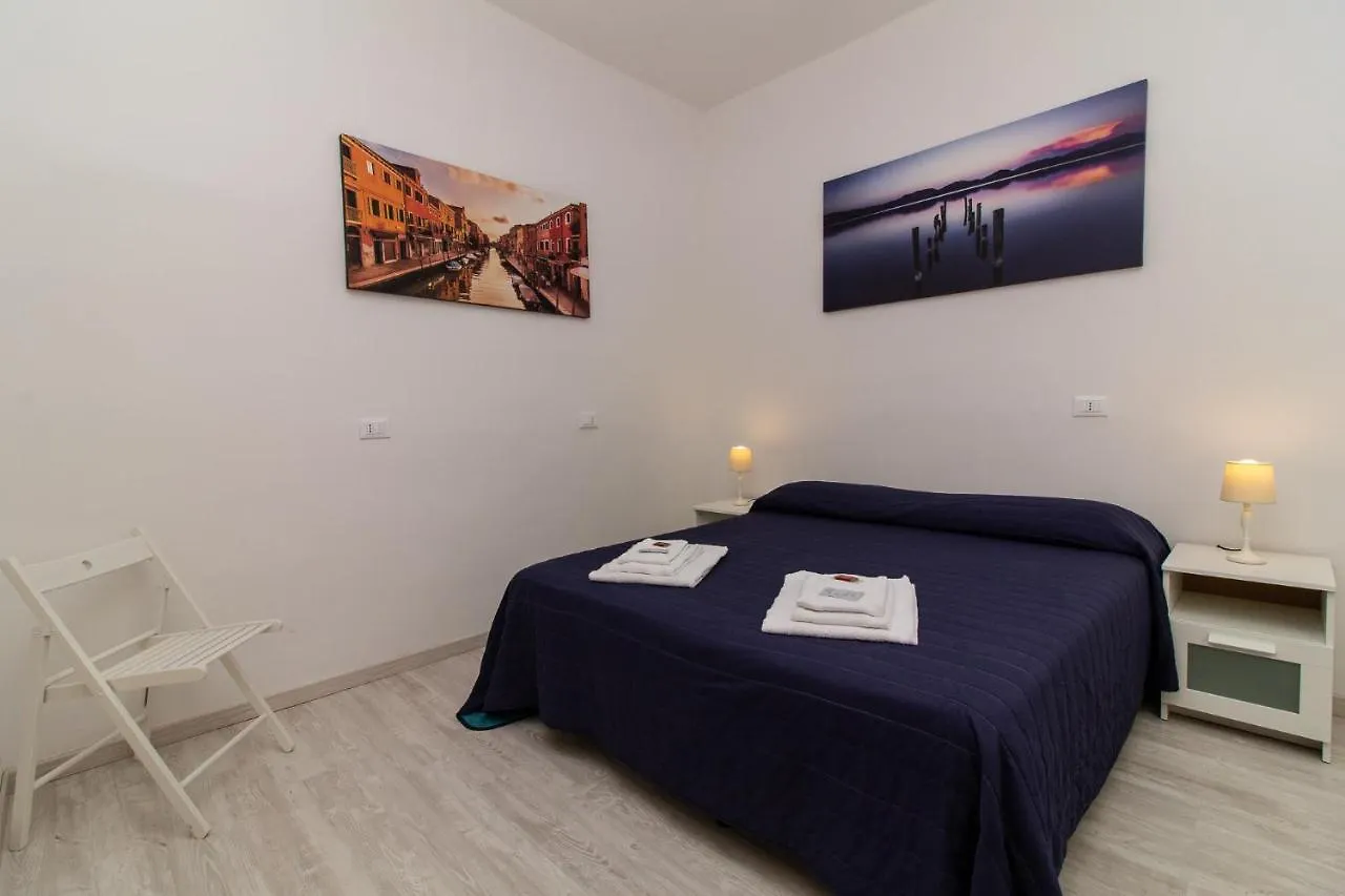 Veneziacentopercento Apartments & Rooms 0*, Wenecja